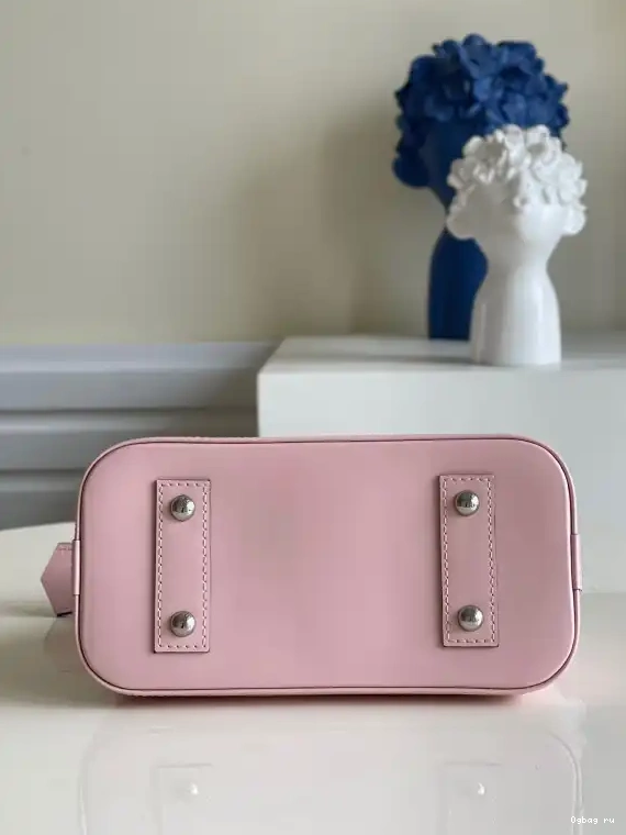 VUITTON LOUIS ALMA BB 0626